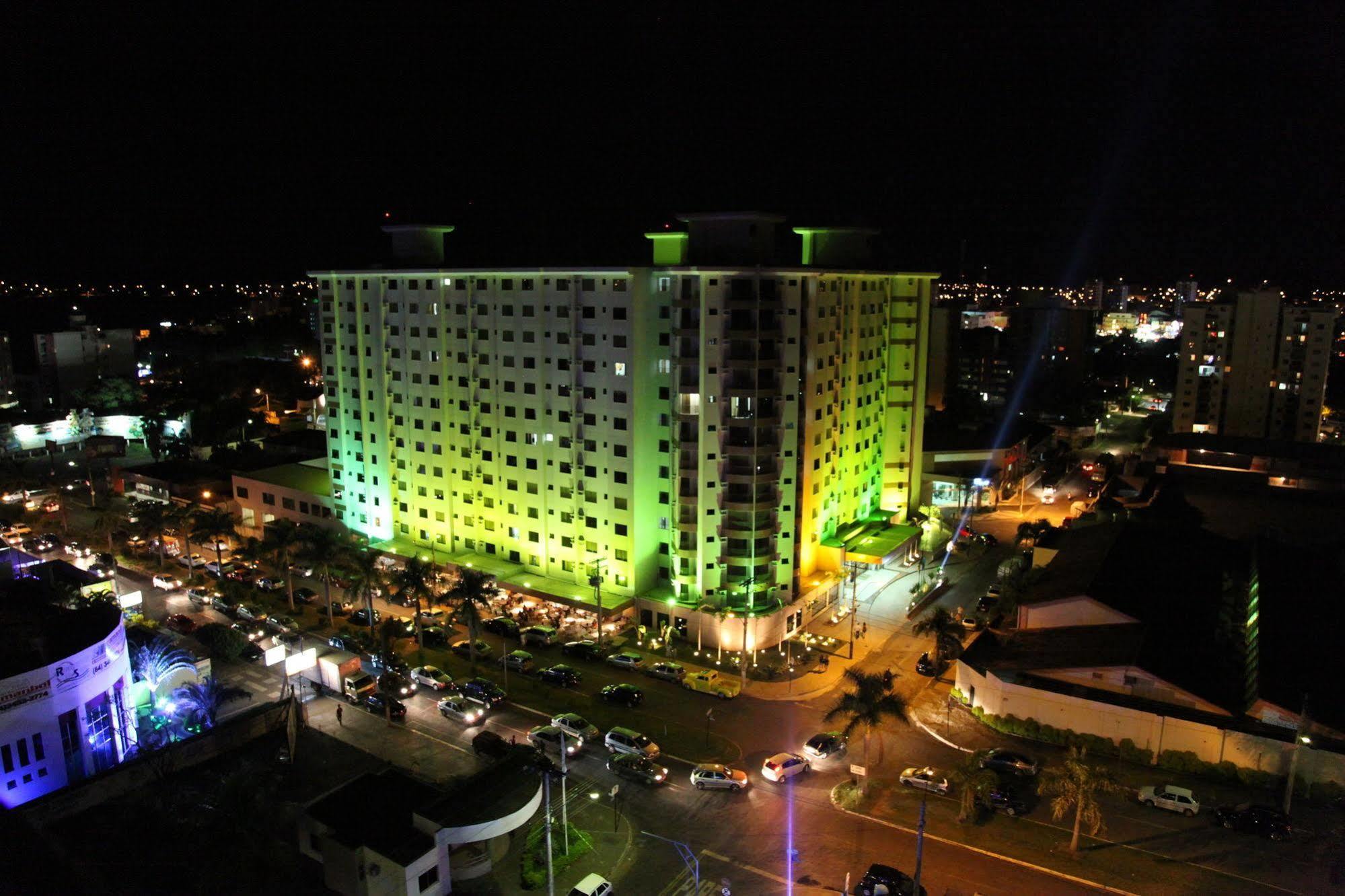 Boulevard Suite Hotel By Wam Experience Caldas Novas Ngoại thất bức ảnh